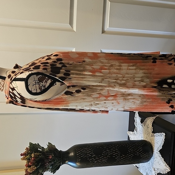 Colorful and Head-Turning Animal Print Halter Dress - Picture 6 of 16